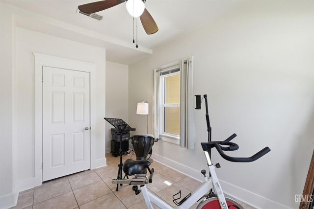 1929 A Street, Bakersfield, CA 93301