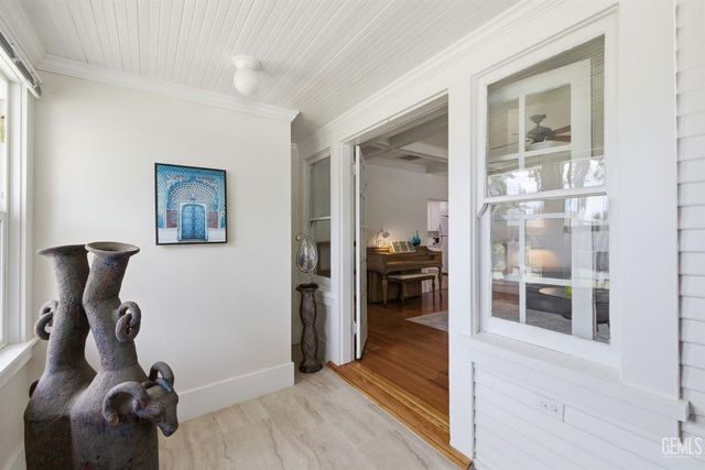 1929 A Street, Bakersfield, CA 93301