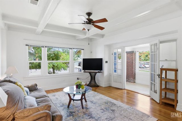 1929 A Street, Bakersfield, CA 93301