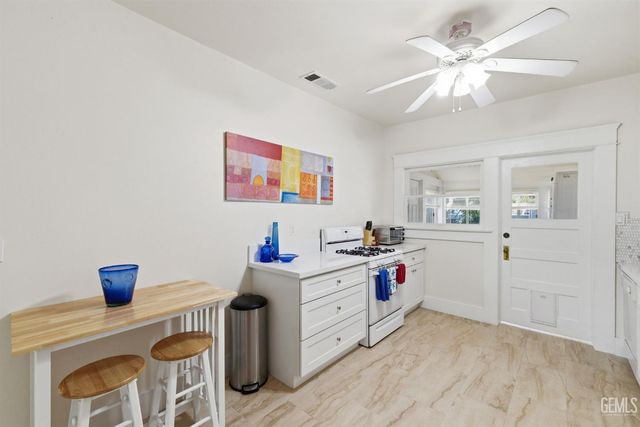 1929 A Street, Bakersfield, CA 93301