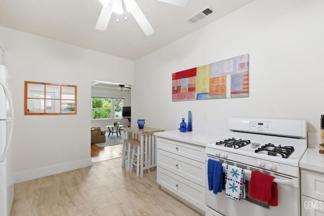 1929 A Street, Bakersfield, CA 93301