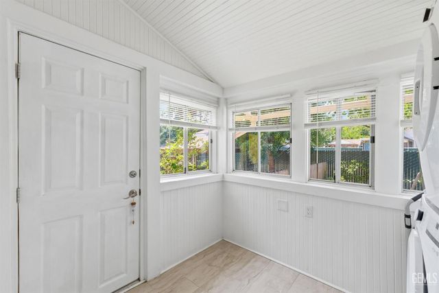 1929 A Street, Bakersfield, CA 93301