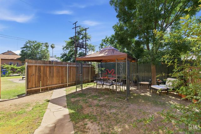 1929 A Street, Bakersfield, CA 93301