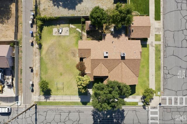 1929 A Street, Bakersfield, CA 93301