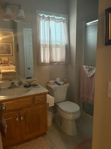 3004 Prairie View Drive, Harrisonville, MO 64701