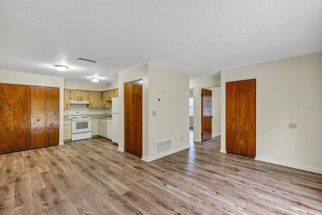 3800 SE 17TH COURT B, Ocala, FL 34480