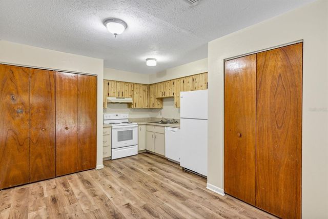 3800 SE 17TH COURT B, Ocala, FL 34480
