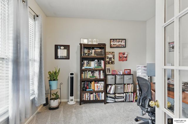 2421 Sand Hills Drive, Papillion, NE 68046