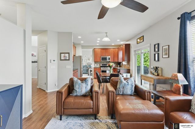 2421 Sand Hills Drive, Papillion, NE 68046