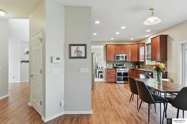 2421 Sand Hills Drive, Papillion, NE 68046