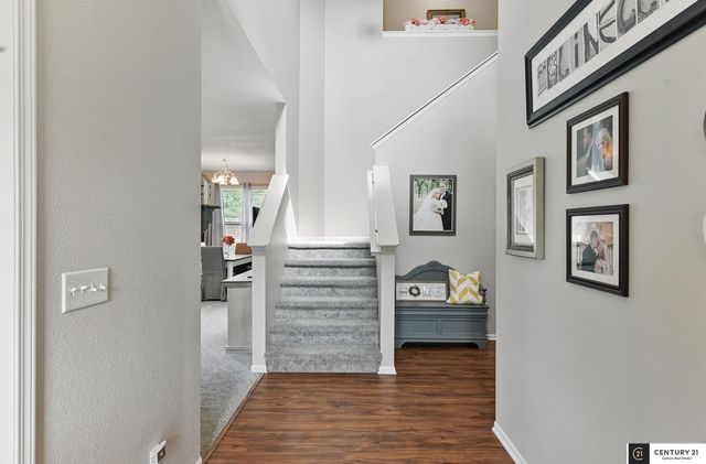 2421 Sand Hills Drive, Papillion, NE 68046