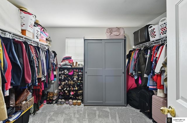 2421 Sand Hills Drive, Papillion, NE 68046