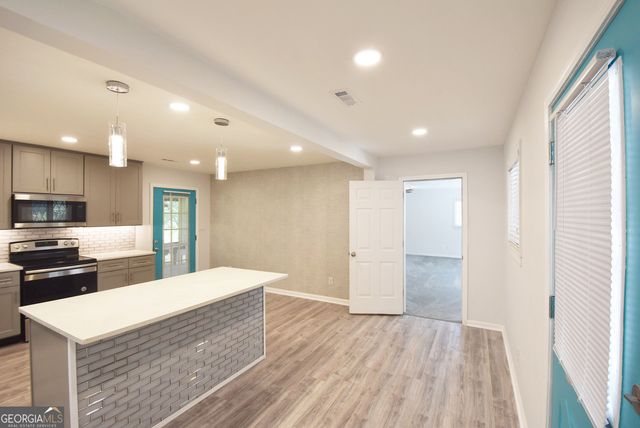 98 Woodvalley Drive, Fayetteville, GA 30215