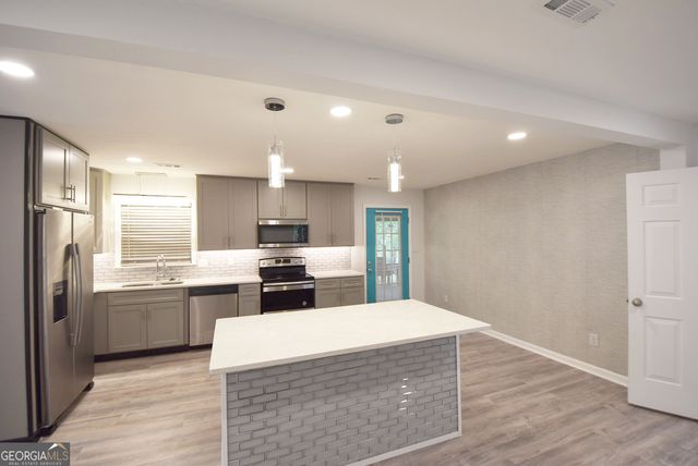 98 Woodvalley Drive, Fayetteville, GA 30215