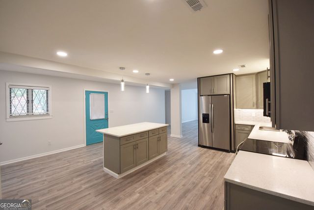 98 Woodvalley Drive, Fayetteville, GA 30215