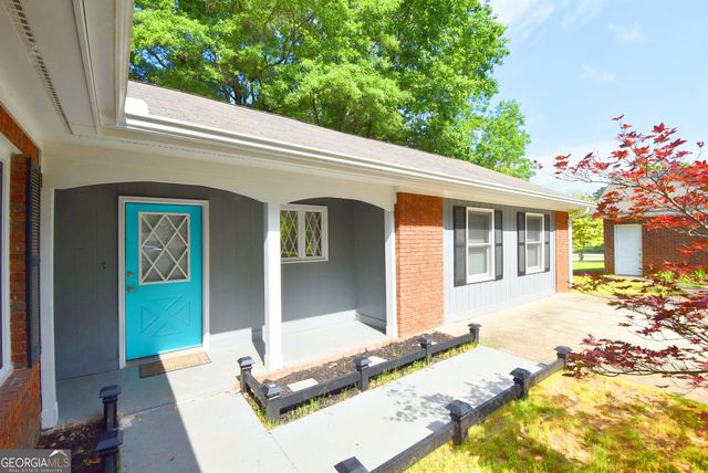 98 Woodvalley Drive, Fayetteville, GA 30215