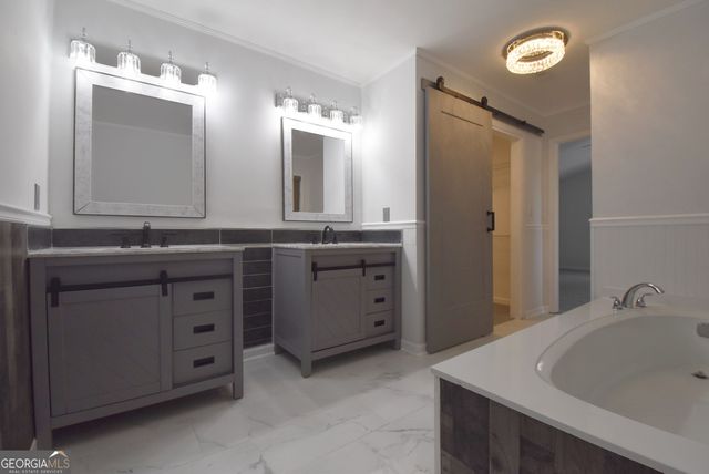 98 Woodvalley Drive, Fayetteville, GA 30215