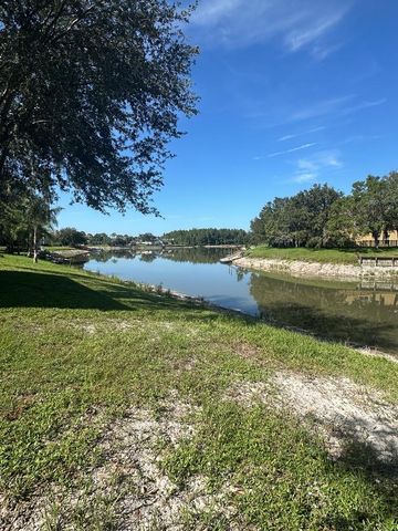 18048 JAVA ISLE DRIVE, Tampa, FL 33647