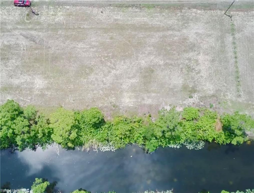 207 Wilmington PKWY, CAPE CORAL, FL 33993 — photo 2