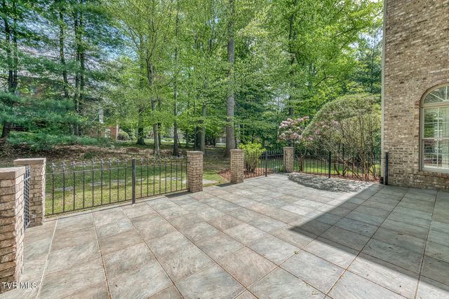 202 Hidden Forest Court, Jonesborough, TN 37659