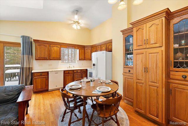 6586 Pontiac Lake Road 1, Waterford Charter Township, MI 48327