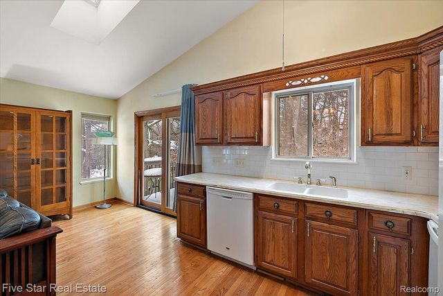 6586 Pontiac Lake Road 1, Waterford Charter Township, MI 48327