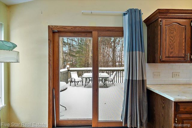 6586 Pontiac Lake Road 1, Waterford Charter Township, MI 48327