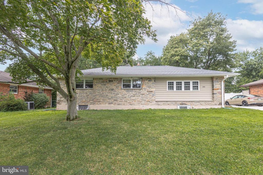 193 HOOVER AVE, EAGLEVILLE, PA 19403 — photo 2