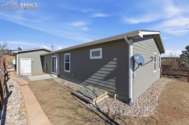 7653 Crested Jay Point, Colorado Springs, CO 80922