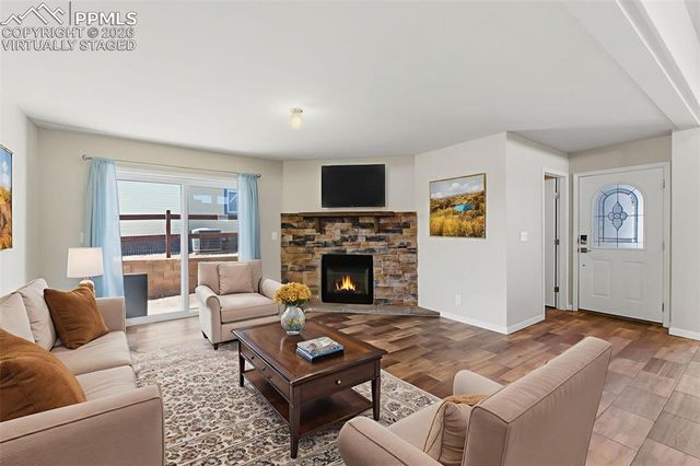 7653 Crested Jay Point, Colorado Springs, CO 80922