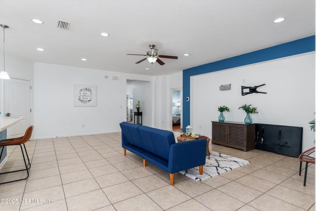 11567 SYCAMORE COVE Lane, Jacksonville, FL 32218