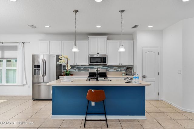 11567 SYCAMORE COVE Lane, Jacksonville, FL 32218