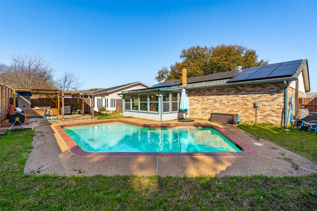 7329 Southridge Trail, Fort Worth, TX 76133