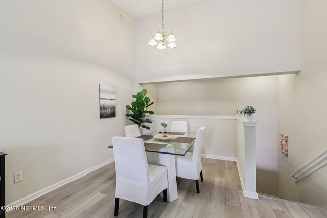 4240 MIGRATION Drive 6, Jacksonville, FL 32257