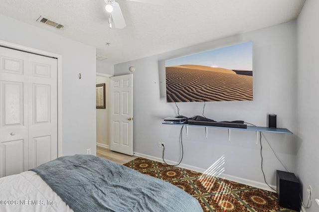 4240 MIGRATION Drive 6, Jacksonville, FL 32257