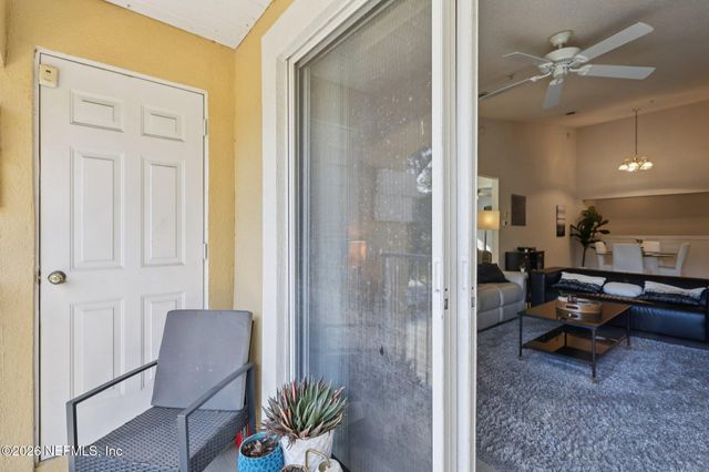 4240 MIGRATION Drive 6, Jacksonville, FL 32257