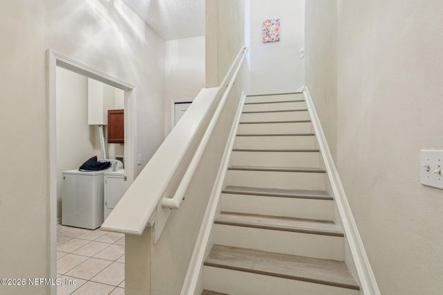 4240 MIGRATION Drive 6, Jacksonville, FL 32257