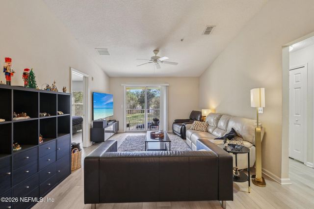 4240 MIGRATION Drive 6, Jacksonville, FL 32257