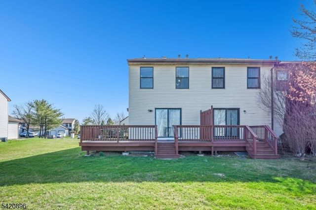 233 Spruce Ct, Raritan Twp., NJ 08822