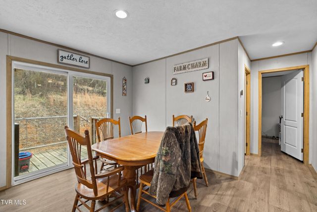 612 Grassy Valley Road, Whitesburg, TN 37891