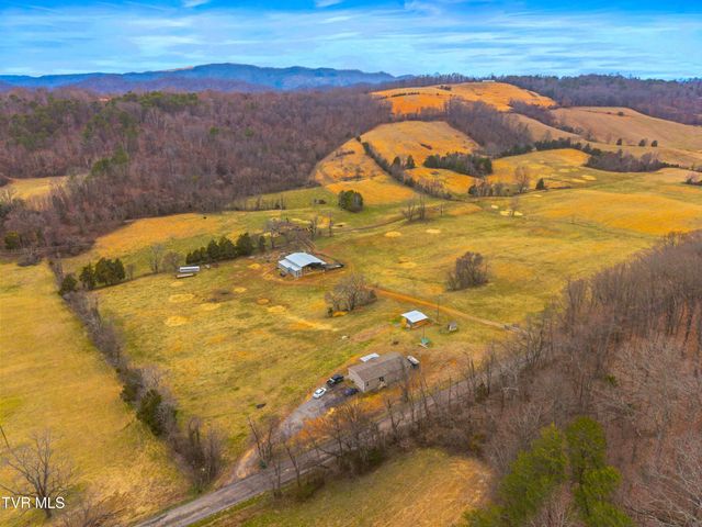 612 Grassy Valley Road, Whitesburg, TN 37891