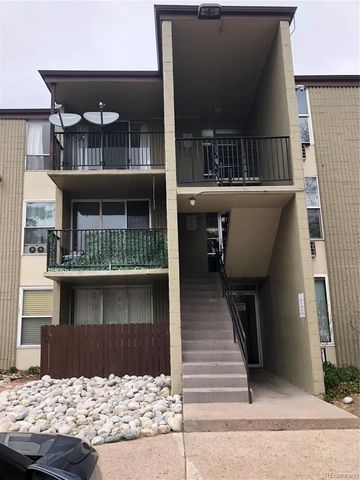 2281 Vaughn 306, Aurora, CO 80014