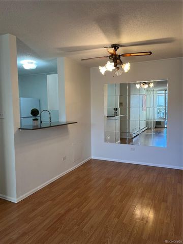 2281 Vaughn 306, Aurora, CO 80014