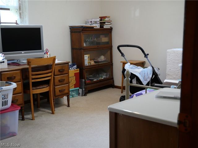 37460 Giles Road, Grafton, OH 44044