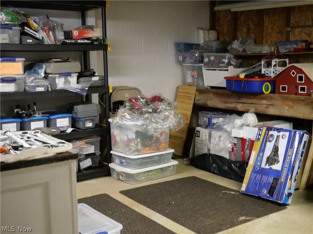 37460 Giles Road, Grafton, OH 44044