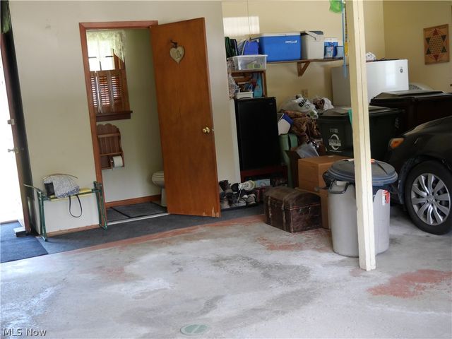 37460 Giles Road, Grafton, OH 44044