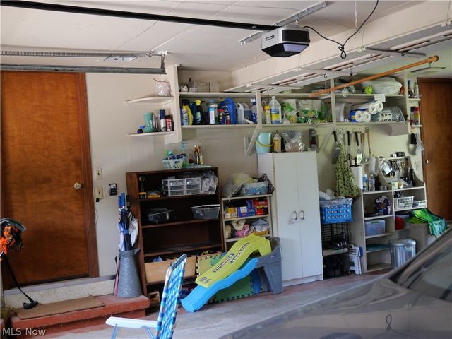 37460 Giles Road, Grafton, OH 44044