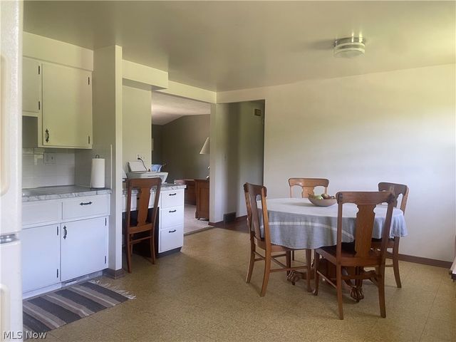 37460 Giles Road, Grafton, OH 44044