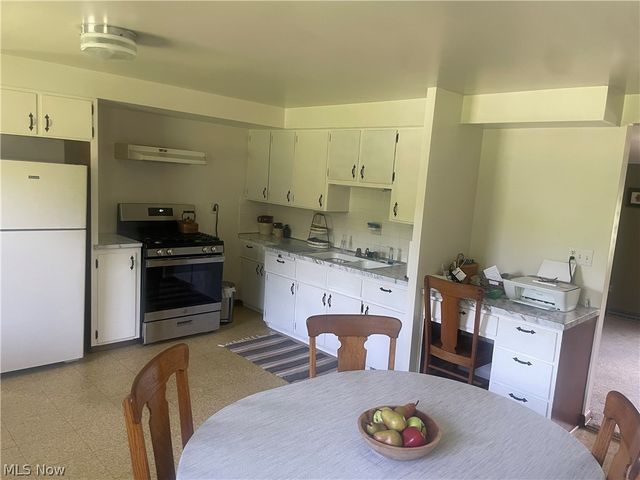 37460 Giles Road, Grafton, OH 44044