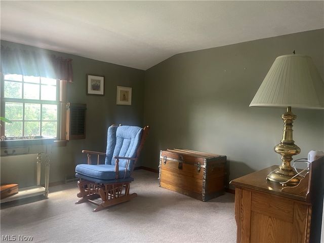 37460 Giles Road, Grafton, OH 44044